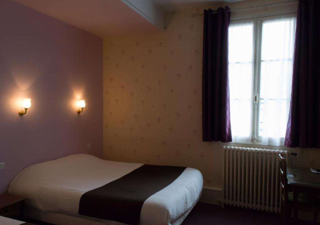 La Tete Noire Hotel Montrichard Exterior photo